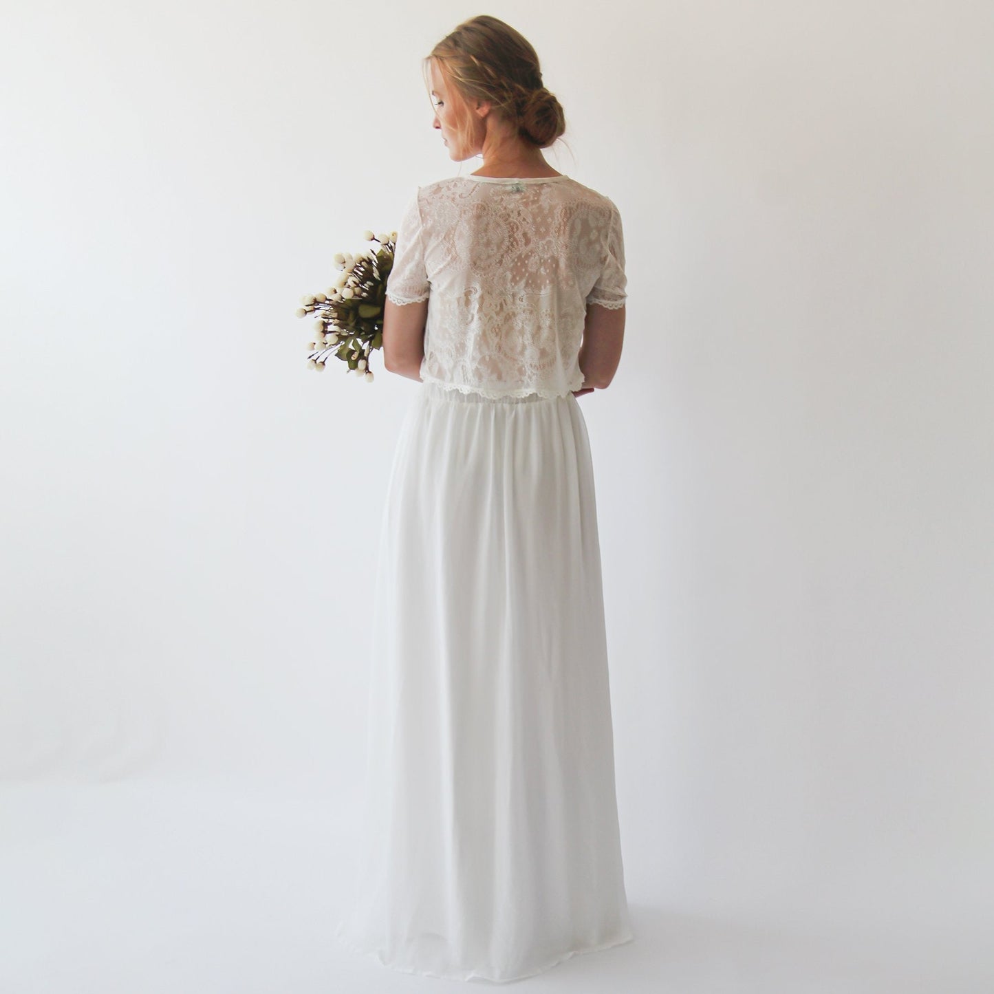 Romantic Lace Top with Short Sleeves