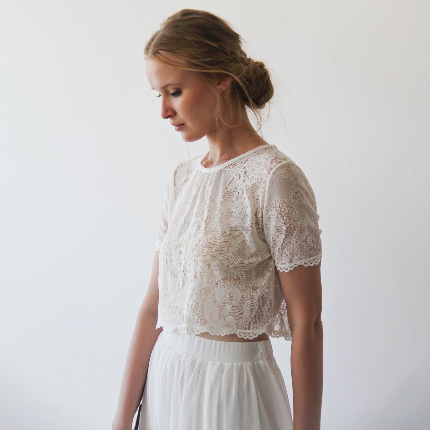 Romantic Lace Top with Short Sleeves