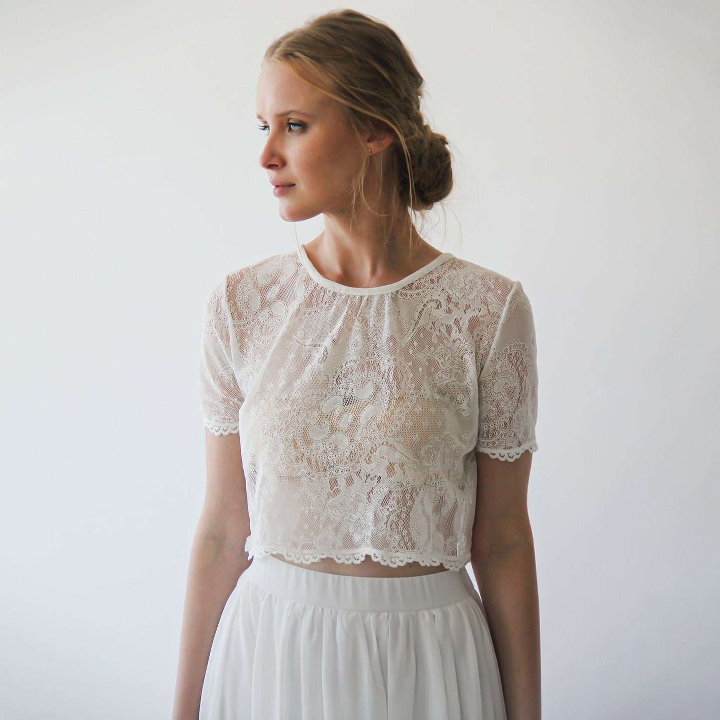 Romantic Lace Top with Short Sleeves